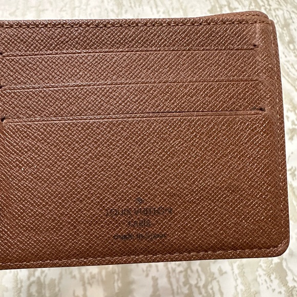 Used Men’s Louis Vuitton monogram wallet - Picture 8 of 10